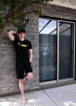 TikTok Star Bryce Kelly Sneaks Away For A Porn Shoot!