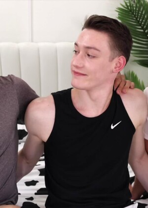 Threesome Fun - Kingsley Kross Leslie Madison & Thomas Rosewood Show Off Their Freaky Sides