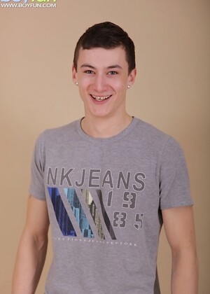 Cute tattooed boy Robin Hunter busts his nut.
