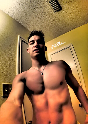 Hot jock Thomas Diaz