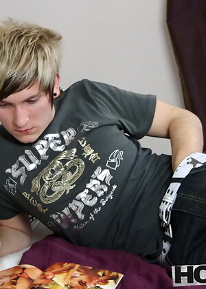 Jaymie Brooks fucks himself with a 8" rocket vibrator