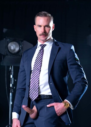 VPL Weatherman. Directed By: Raul Marcos
