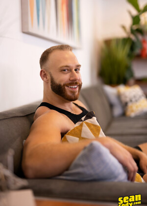 Sexy muscular gay dudes Brysen and Brogan ride each other&#39;s dick on a couch
