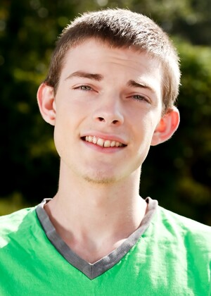 Skinny gay boy Tyson Stone shows his sexy ass