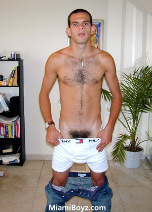 Lee is Cuban and has a sexy body and amazing face