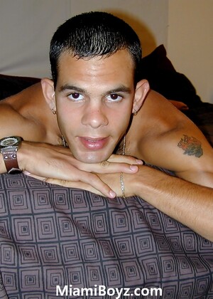 Lee is Cuban and has a sexy body and amazing face