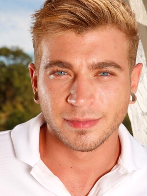 Kinky redhead boy Ian Levine bottoms for Alex Greene