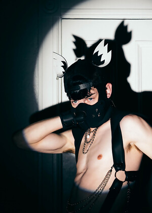 New Exclusive Leo Louis & Edward Terrant!