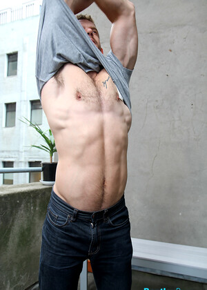 My muscly Aussie mate Skippy Baxter
