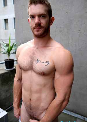 My muscly Aussie mate Skippy Baxter