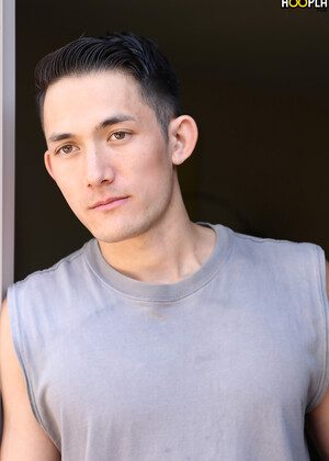 NEW Model Derek CASEY Jerks Off