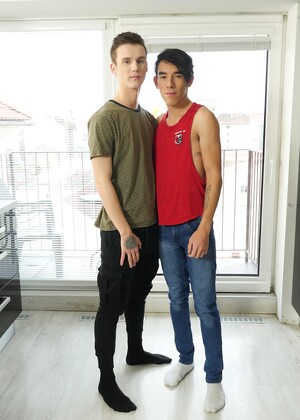Kaleb Cross and Roman Capellini fuck