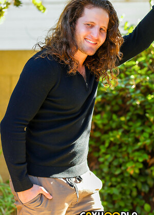 Richard King Gets Wild On Set!