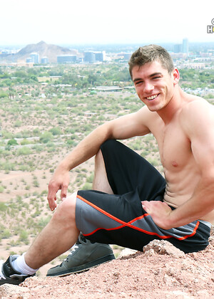 Rugged Climber Jock Joel Wentz