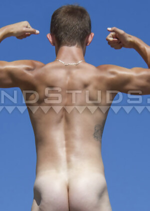 Bubble Butt Grant is Back! Tall Muscle Twink Skinny Dips, Pees, Opens Hole x2 and Busts a Big Load Only Here!